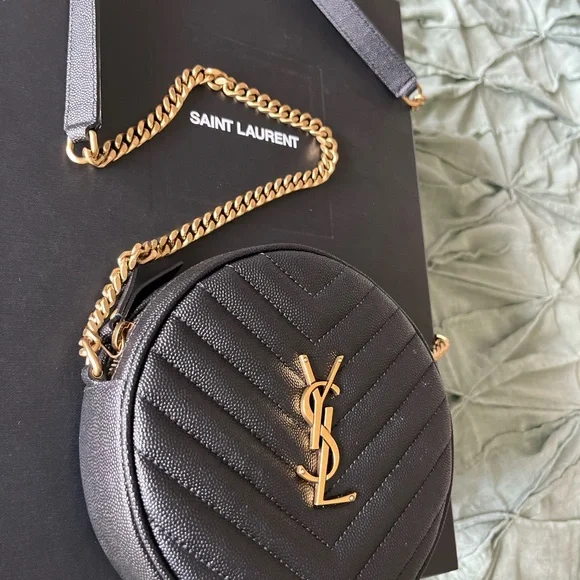 Compact Black Crossbody Bag with Pebbled Texture and Gold Zipper - Picture 6 of 8